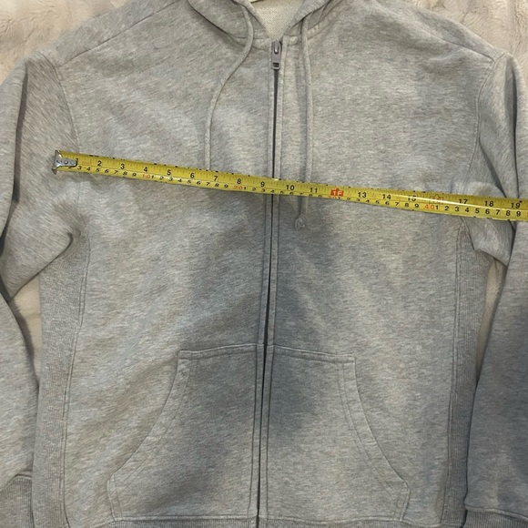 TNA Aritzia Terry Fleece Boyfriend Zip Hoodie in Heather Chrome - Picture 4 of 5